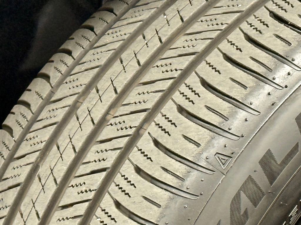 Used 2025 MAZDA CX-90 Plug-In Hybrid w/ Premium Plus image 17