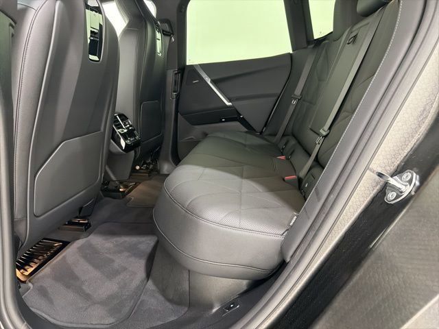 Used 2025 BMW iX xDrive50 w/ Premium Package image 17