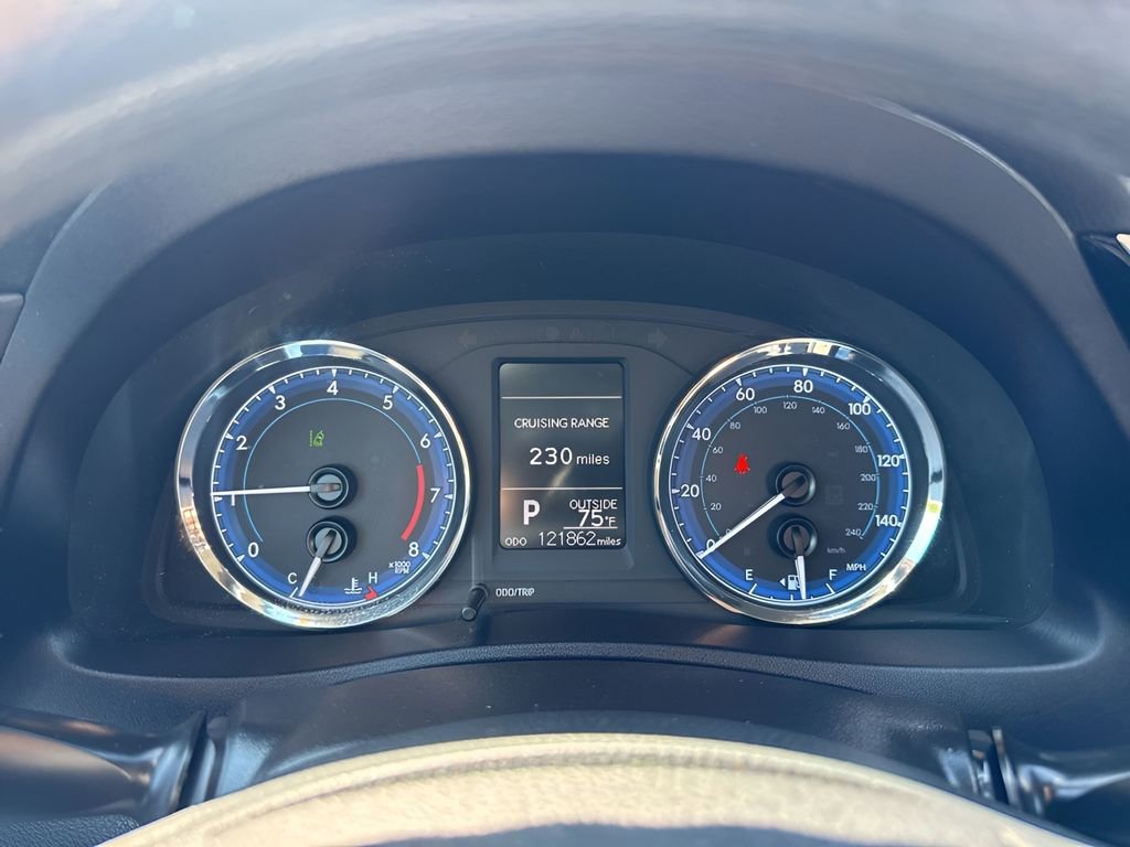 Used 2017 Toyota Corolla LE FWD image 19