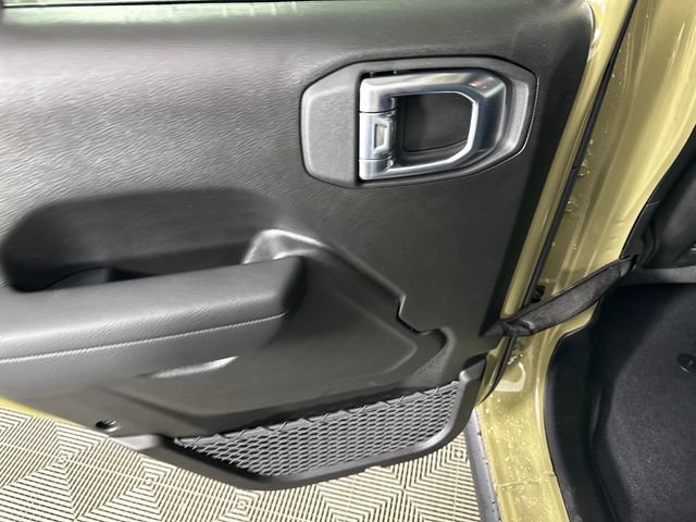 New 2026 Jeep Wrangler Unlimited Rubicon AWD/4WD image 15
