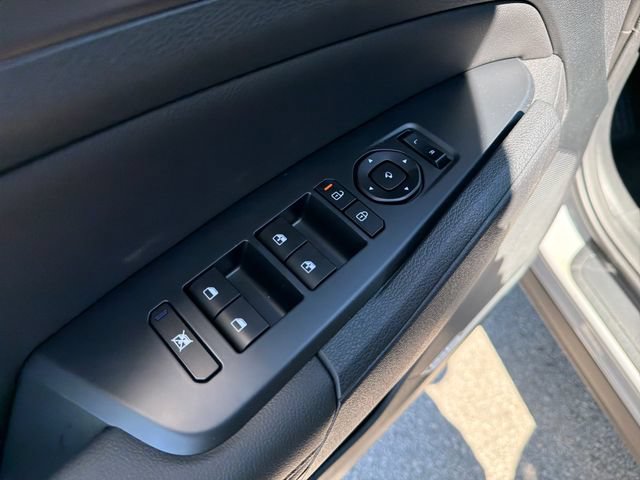 New 2026 Kia Sportage SX FWD image 11