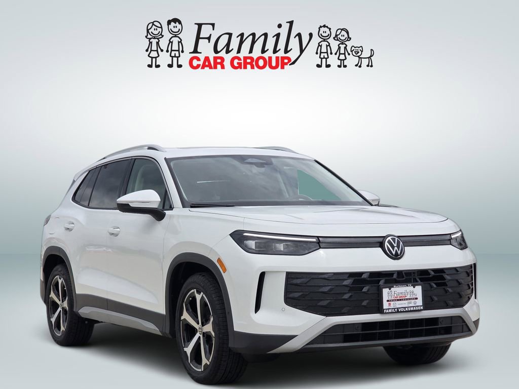 New 2026 Volkswagen Tiguan SE image 2