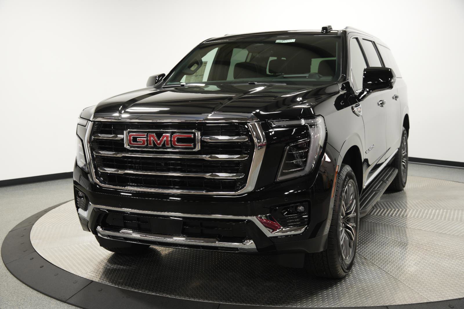 New 2026 GMC Yukon XL Elevation w/ Elevation Premium Package AWD/4WD image 3