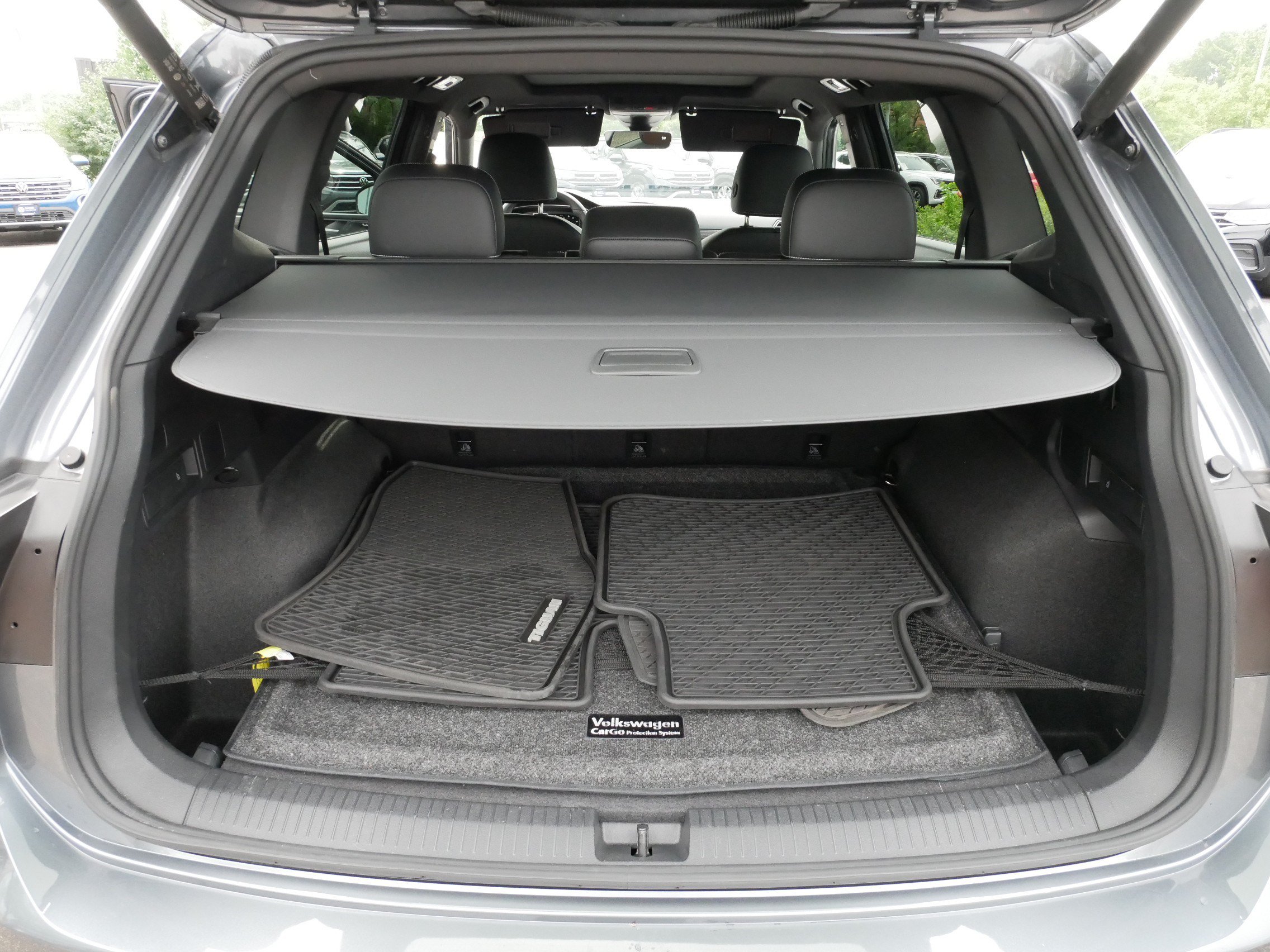 Certified 2024 Volkswagen Tiguan SEL R-Line w/ MDO Package, Two-Row AWD/4WD image 18