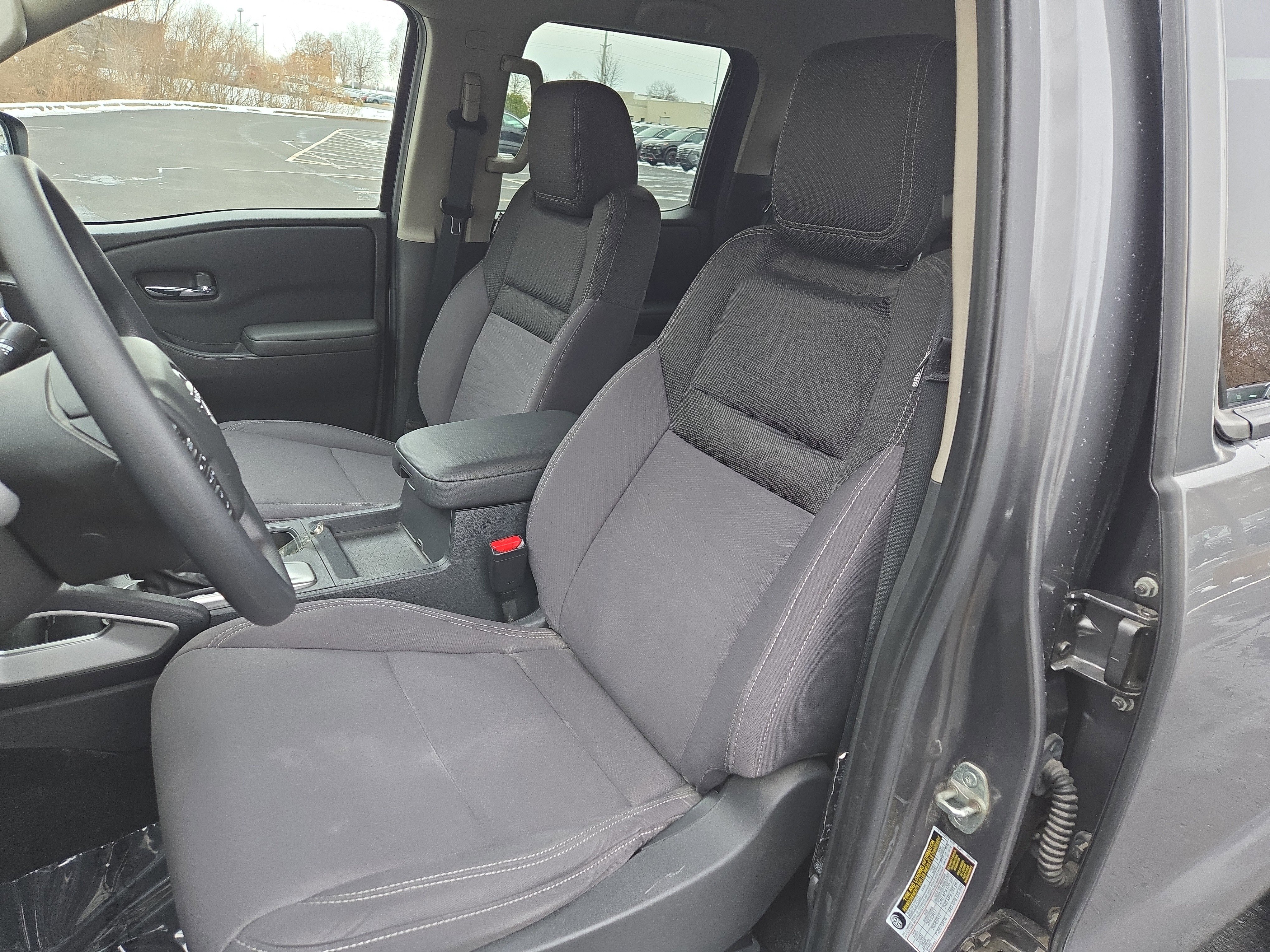 Used 2022 Nissan Frontier SV w/ Technology Package image 12