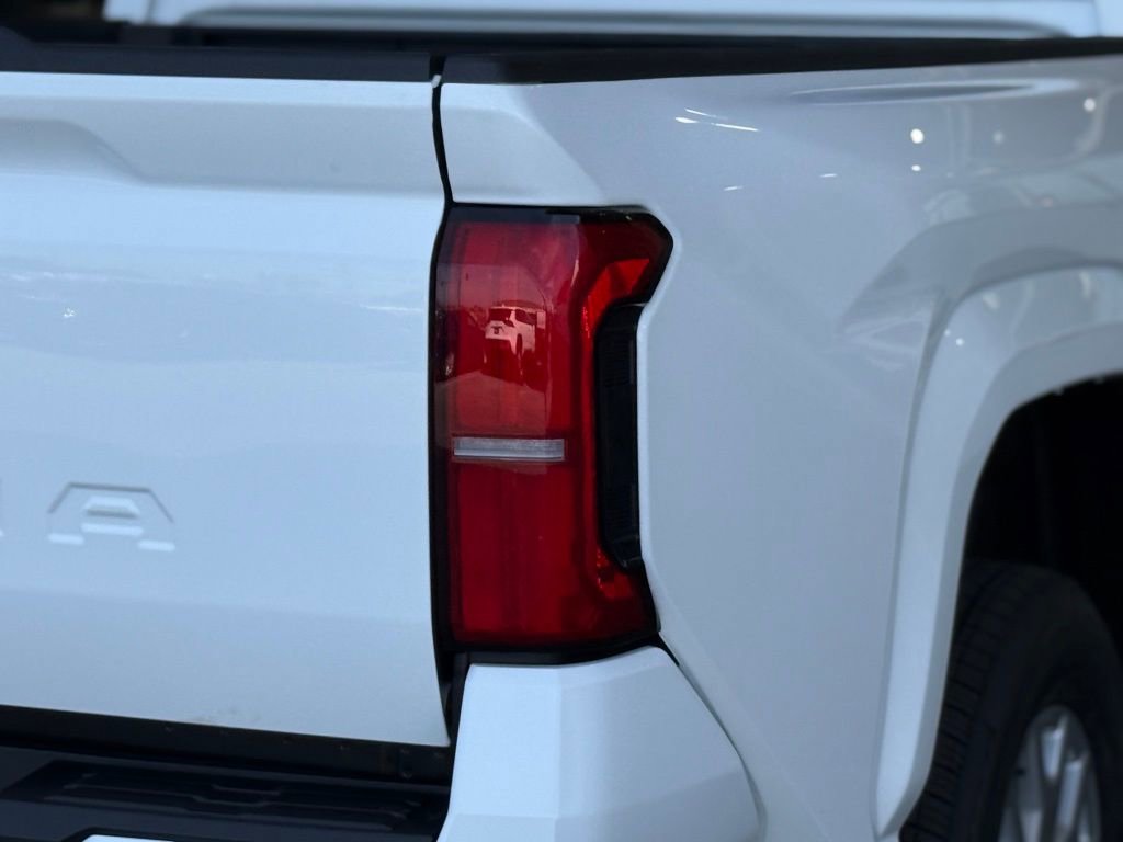 New 2026 Toyota Tacoma SR5 AWD/4WD image 12
