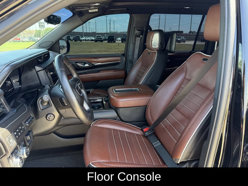 Used 2024 GMC Yukon XL Denali Ultimate AWD/4WD image 33