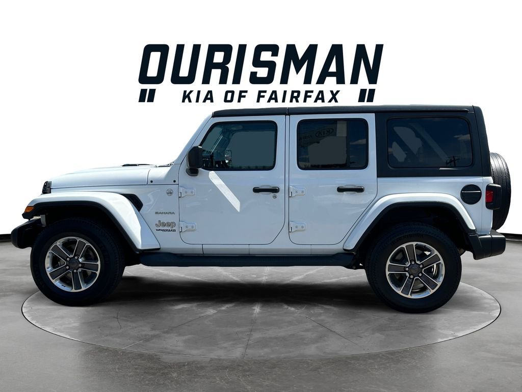Used 2018 Jeep Wrangler Unlimited Sahara w/ Dual Top Group AWD/4WD image 3