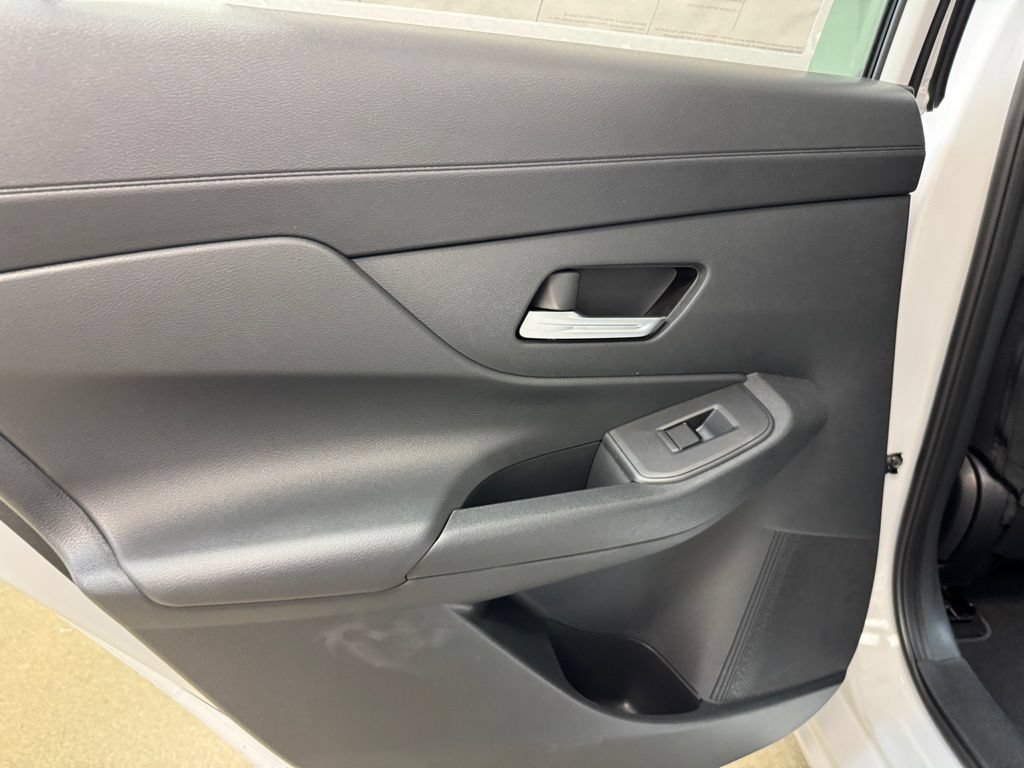 New 2026 Nissan Sentra SV w/ SV Convenience Package FWD image 15