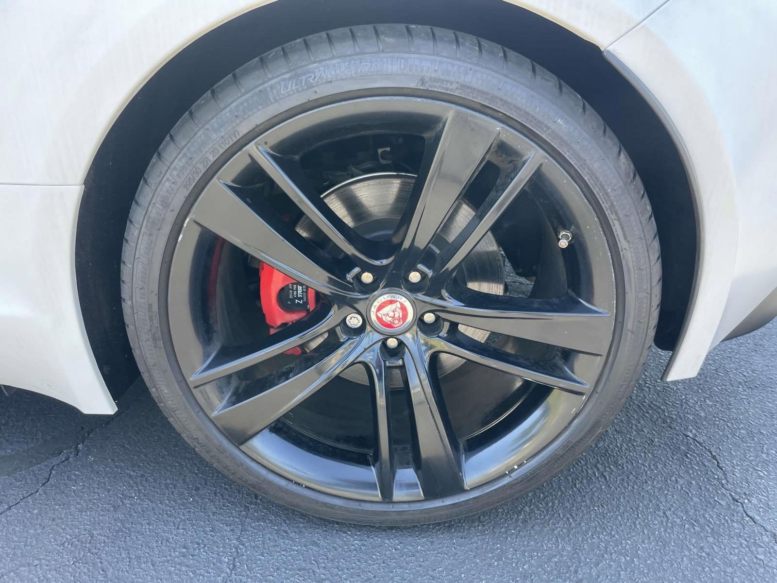 Used 2016 Jaguar F-TYPE Convertible RWD image 7