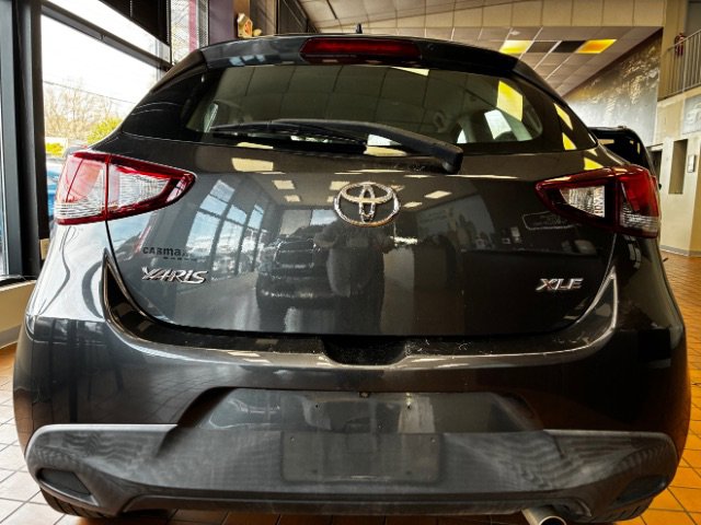Used 2020 Toyota Yaris XLE image 61