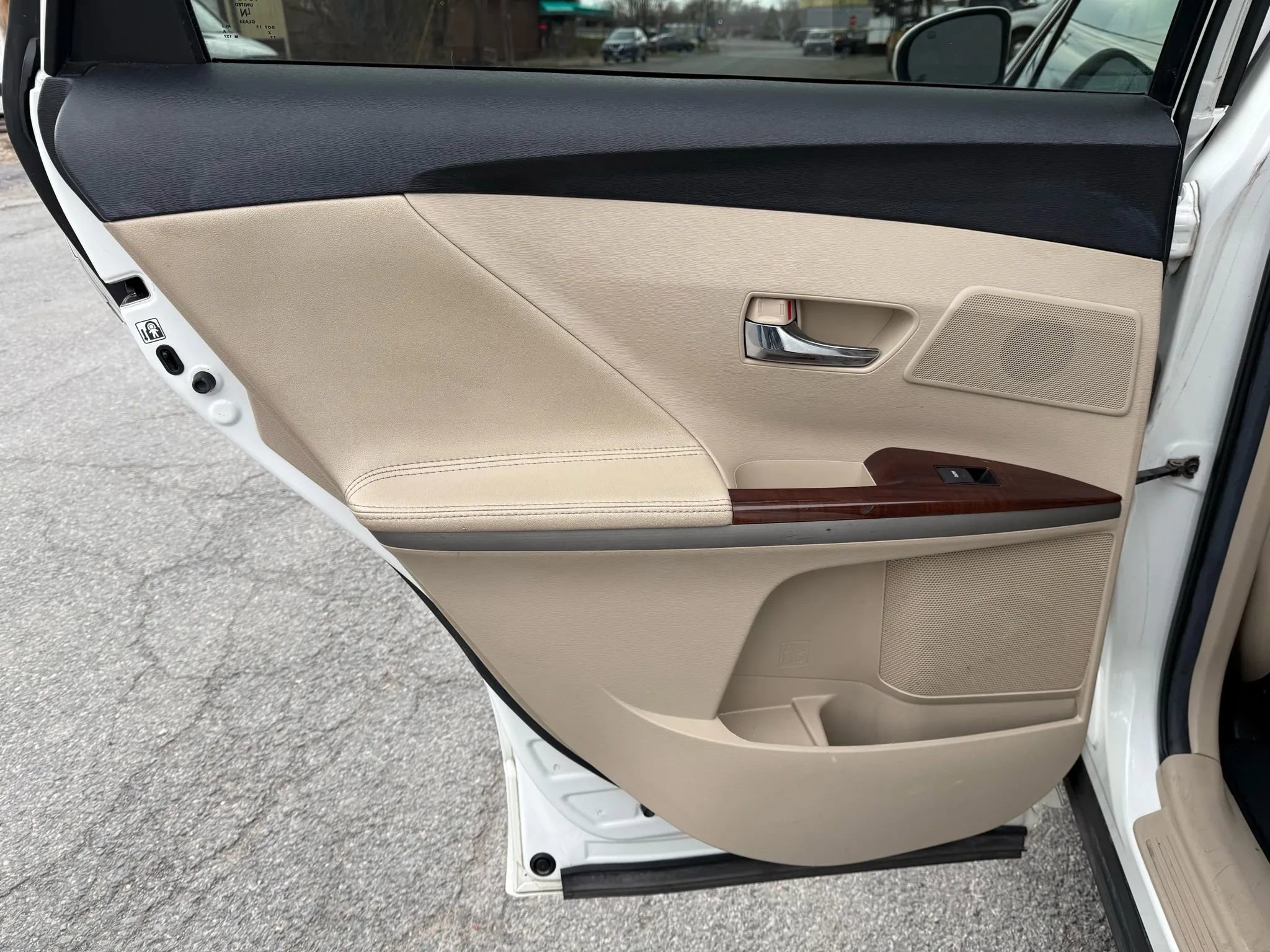 Used 2012 Toyota Venza XLE AWD/4WD image 25