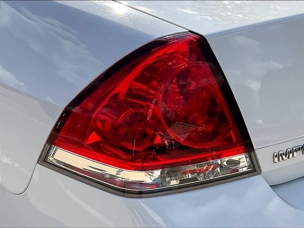 Used 2012 Chevrolet Impala LS FWD image 20
