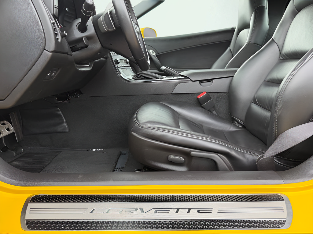 Used 2010 Chevrolet Corvette Grand Sport RWD image 32