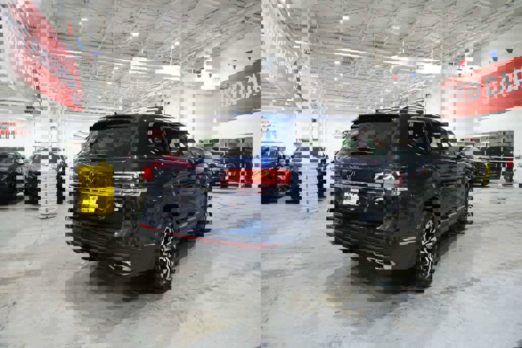 Used 2021 Volkswagen Atlas SEL Premium image 12