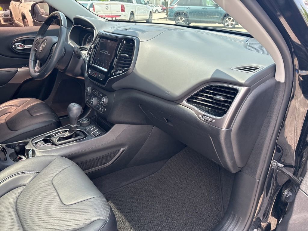 Used 2019 Jeep Cherokee Overland AWD/4WD image 49
