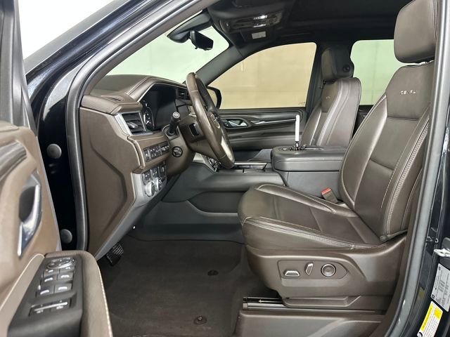 Used 2021 GMC Yukon XL Denali w/ Denali Premium Package image 11