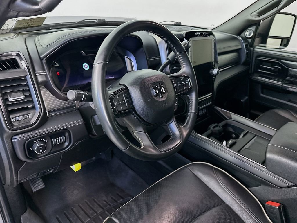 Used 2023 RAM 2500 Limited AWD/4WD image 30
