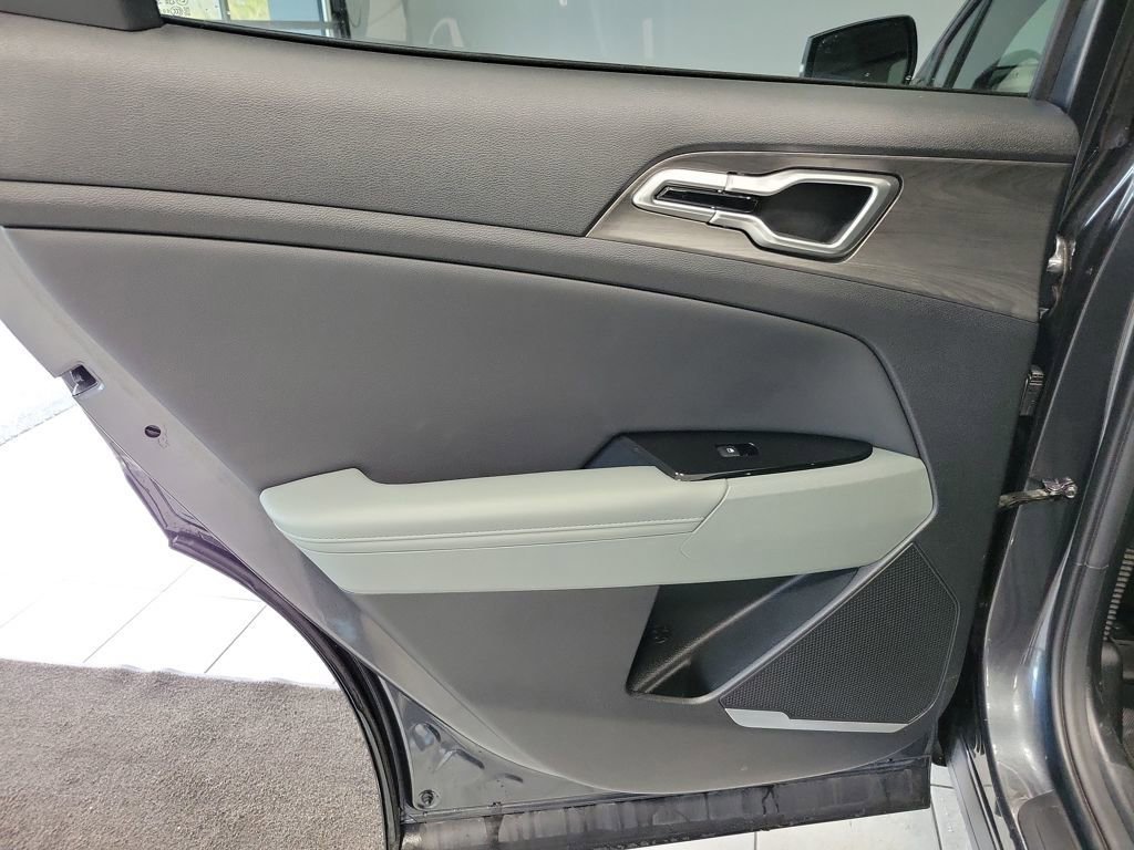 Used 2023 Kia Sportage X-Line w/ X-Line Premium Package image 31