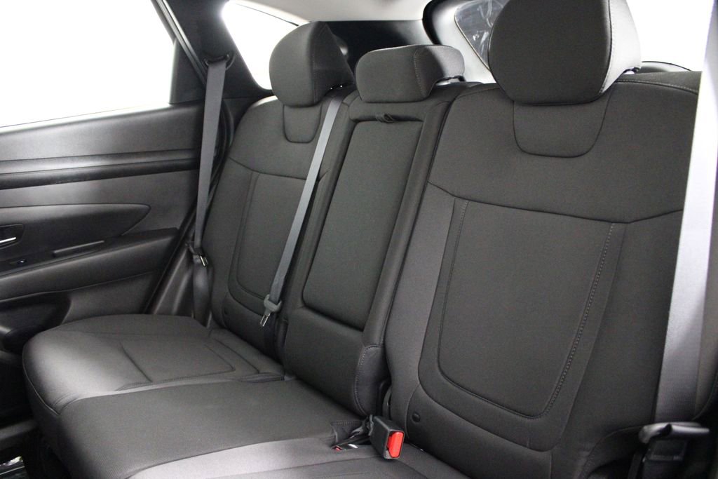 Certified 2026 Hyundai Tucson SE FWD image 20