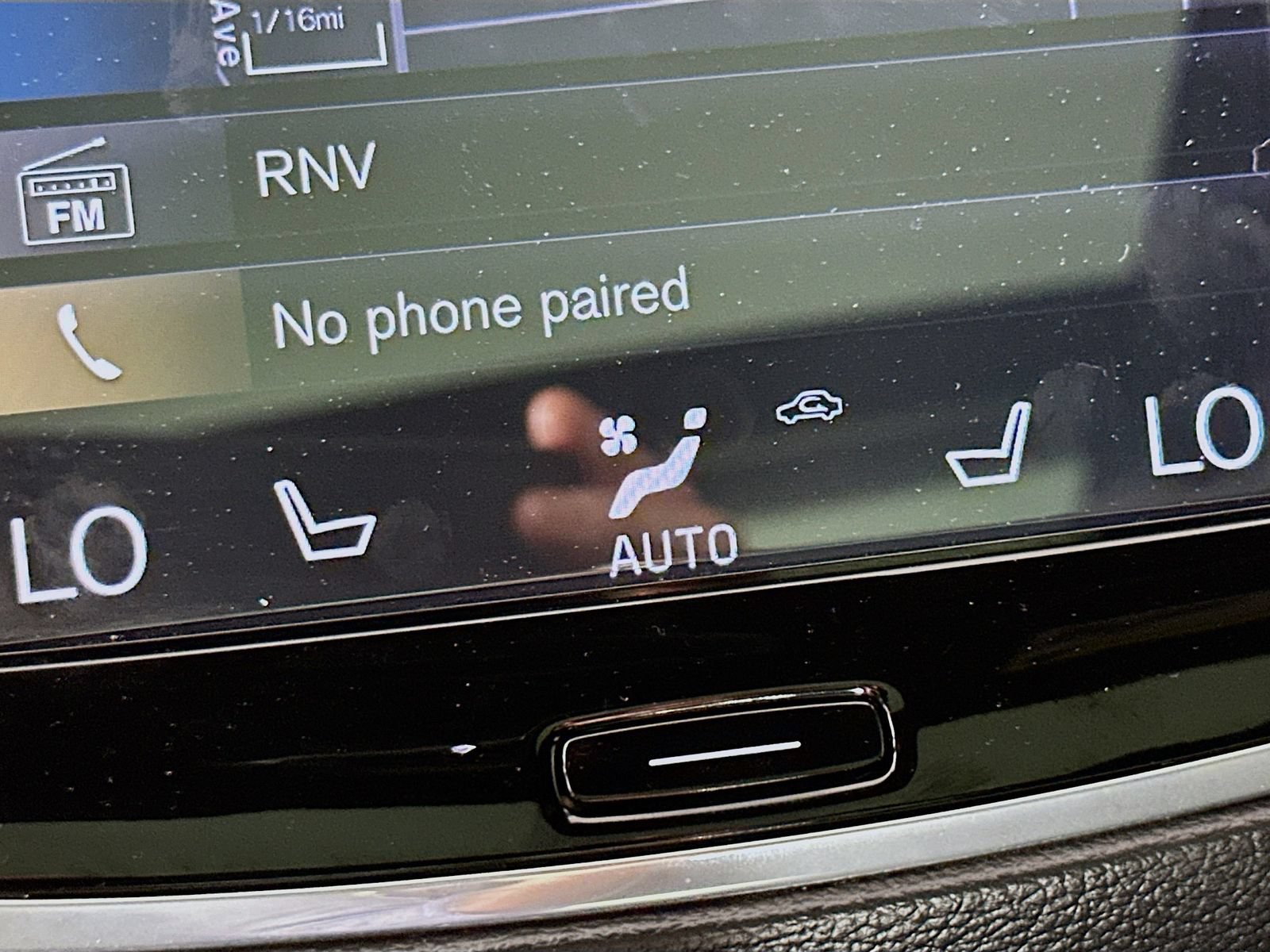 Used 2019 Volvo XC90 T6 R-Design w/ Protection Package AWD/4WD image 22