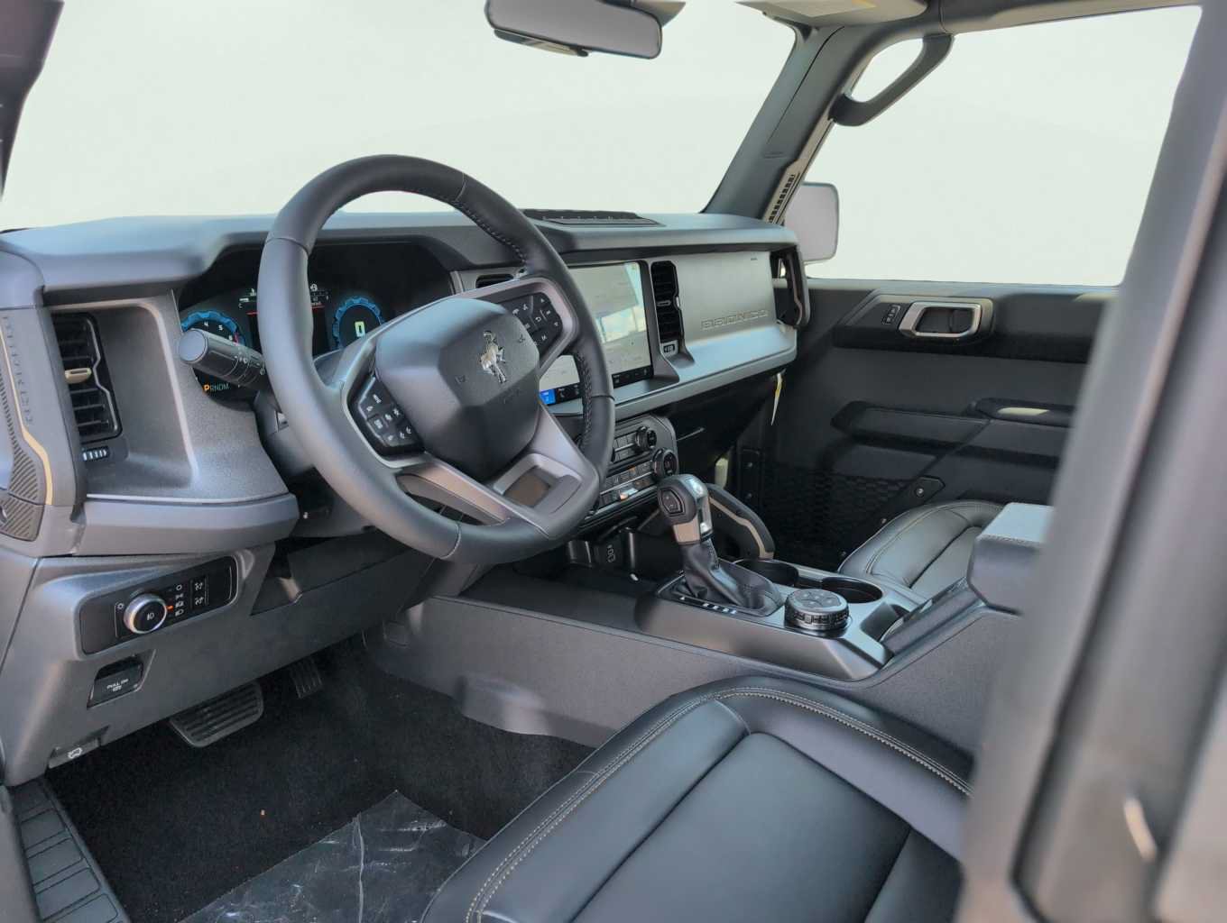 New 2026 Ford Bronco Badlands AWD/4WD image 8