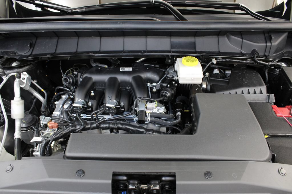 Used 2026 Nissan Pathfinder SV FWD image 31