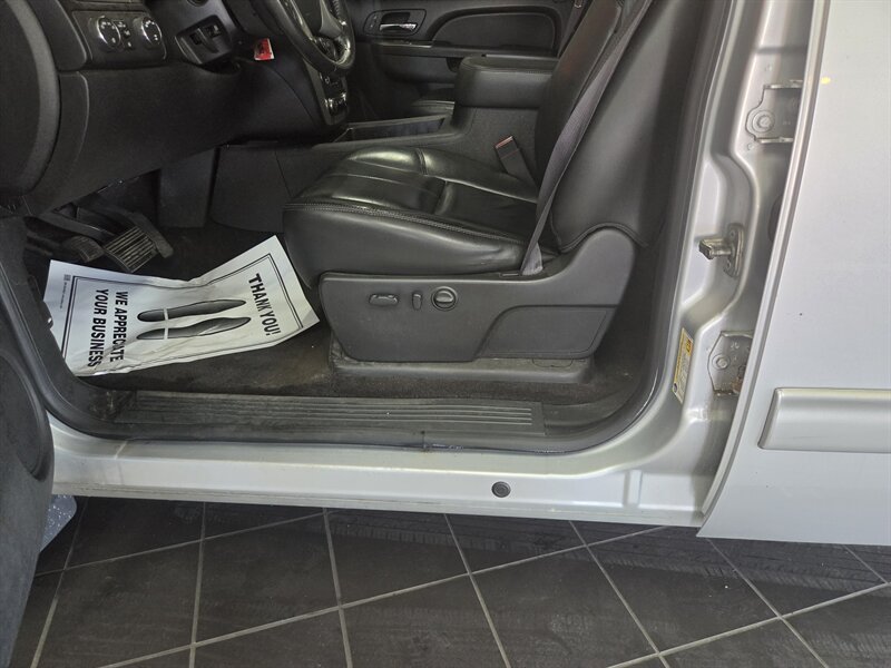 Used 2012 Chevrolet Silverado 1500 LTZ AWD/4WD image 45