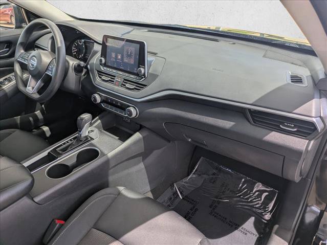 Used 2022 Nissan Altima 2.5 SV FWD image 21