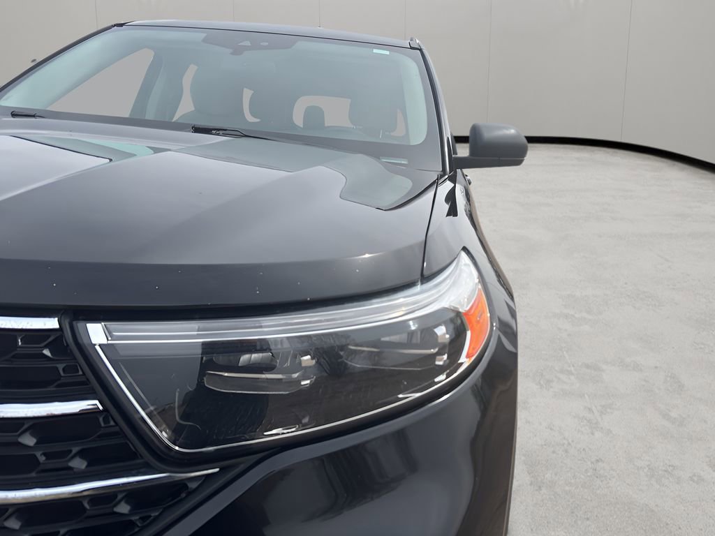 Used 2021 Ford Explorer XLT image 9