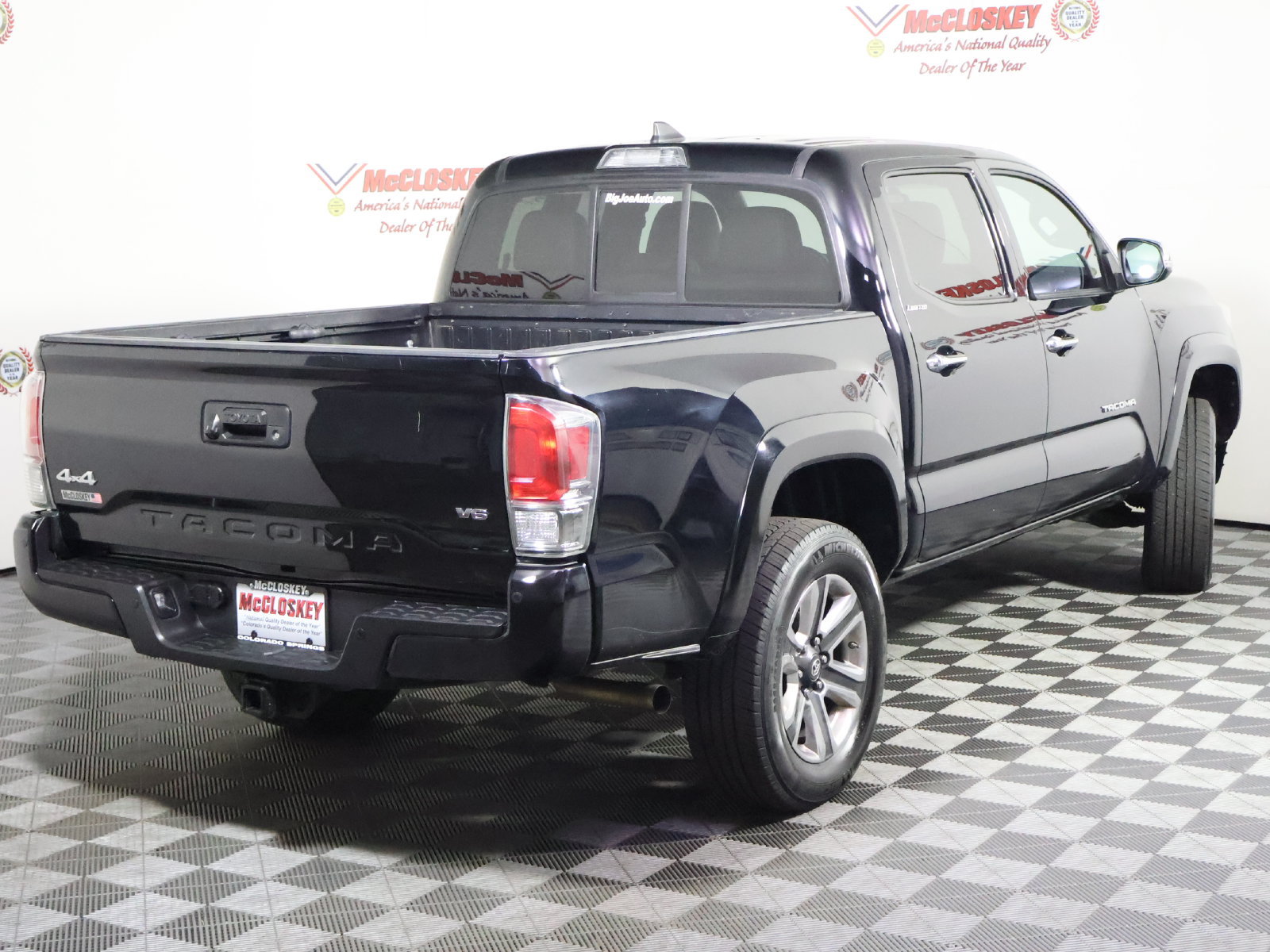 Used 2016 Toyota Tacoma Limited w/ Towing Package AWD/4WD image 5