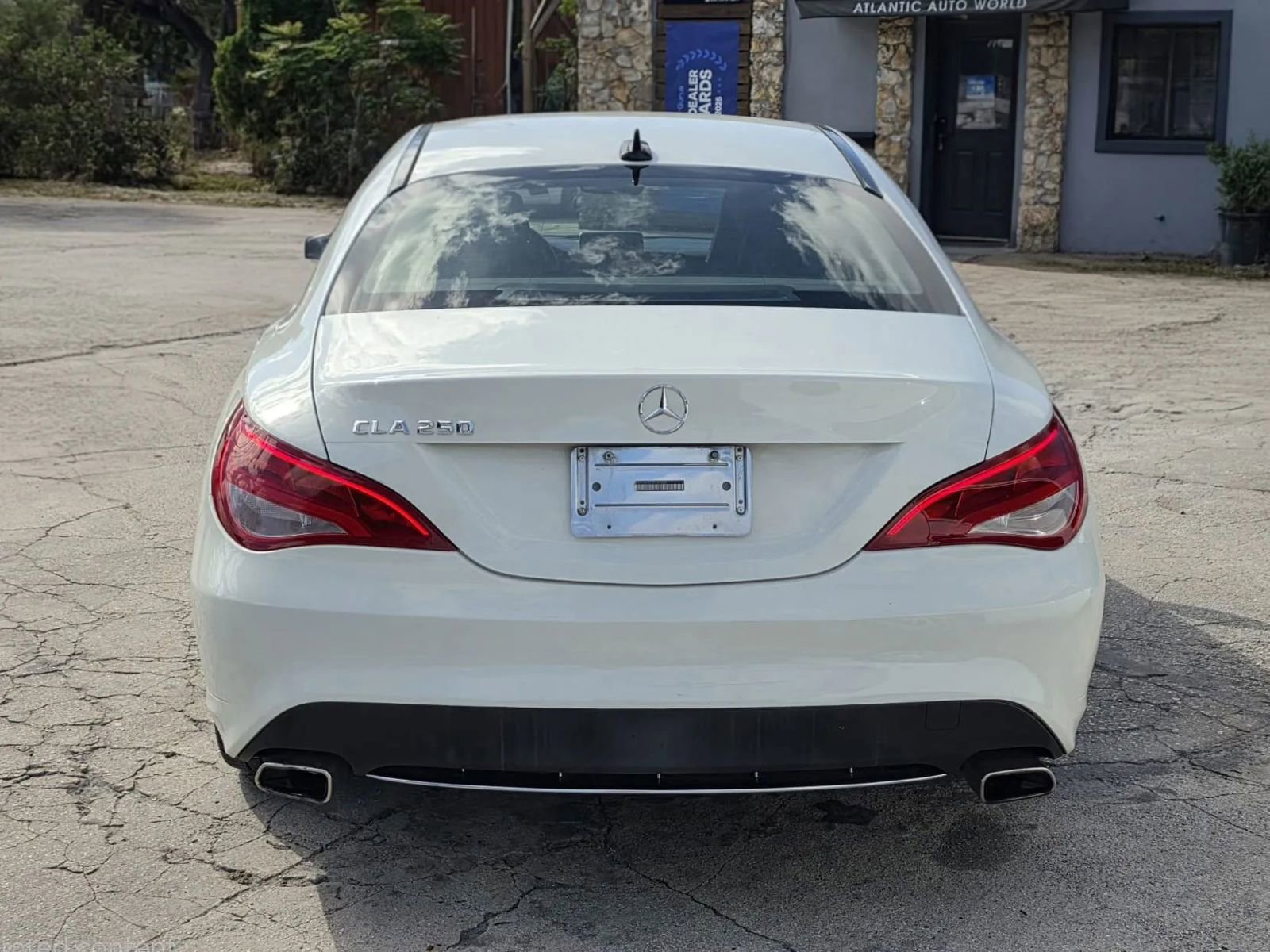 Used 2015 Mercedes-Benz CLA 250 image 6
