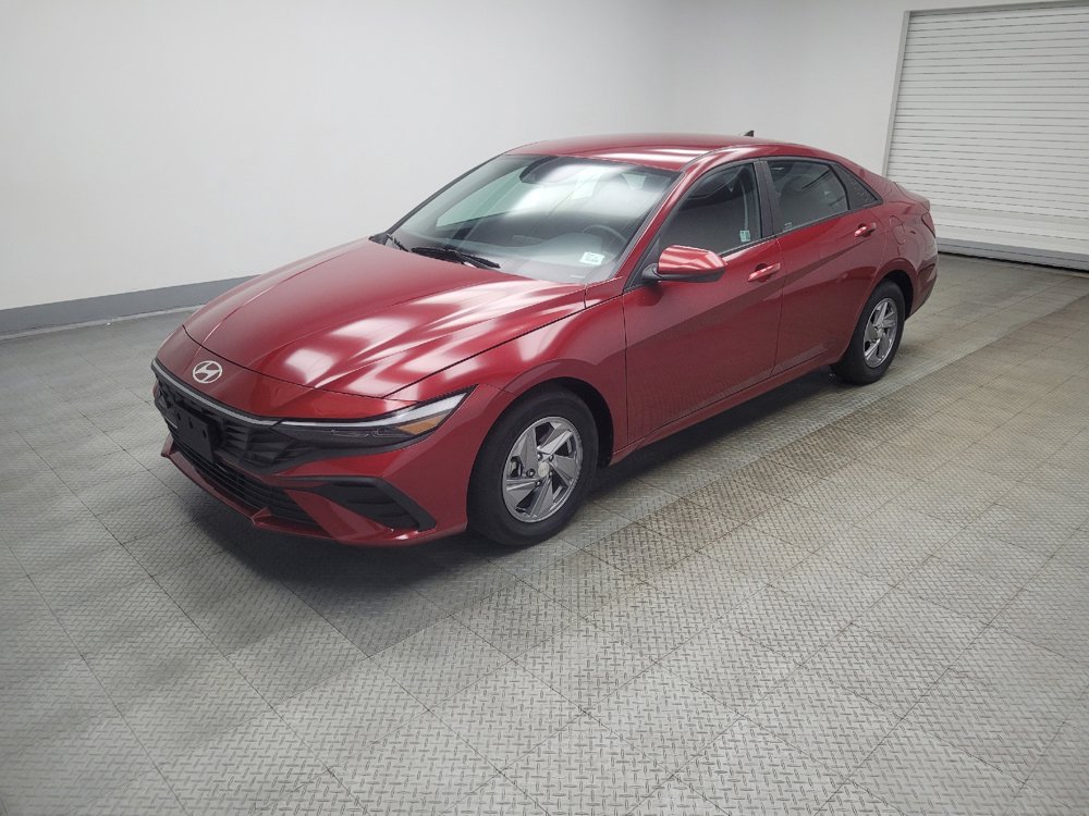 Used 2024 Hyundai Elantra SE FWD image 2