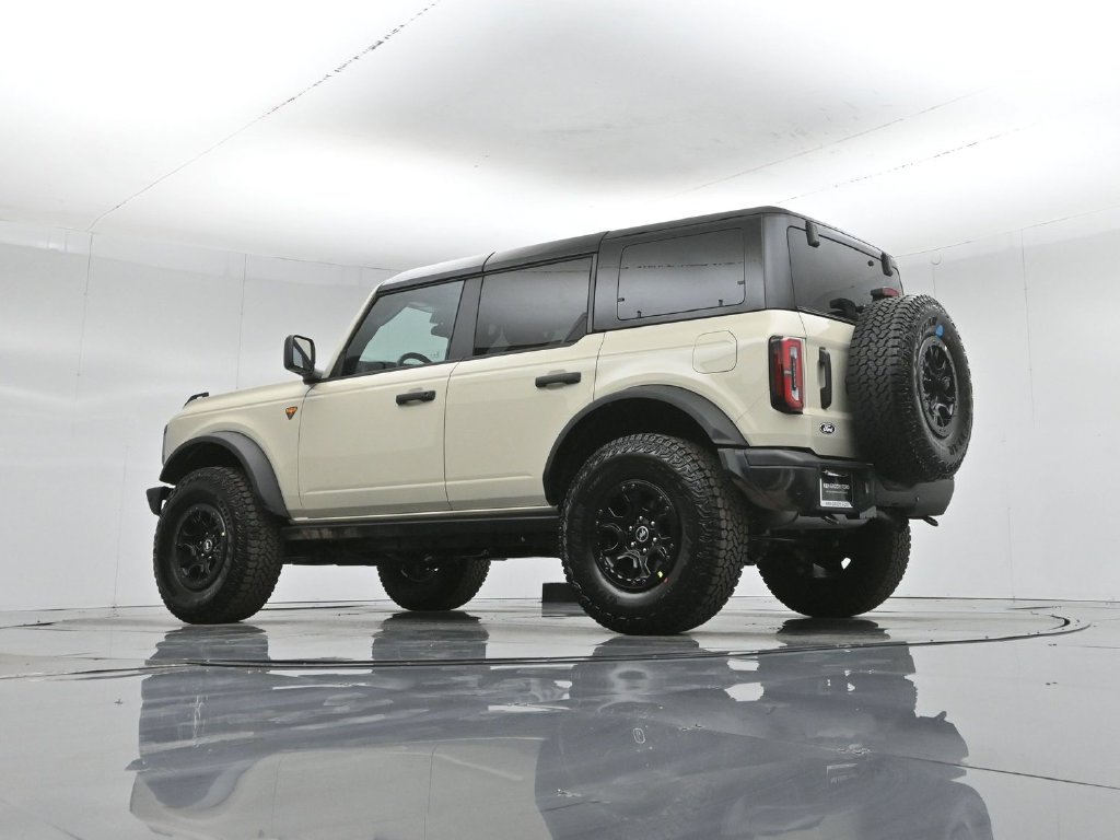 New 2026 Ford Bronco Badlands w/ Wildtrak Package AWD/4WD image 48