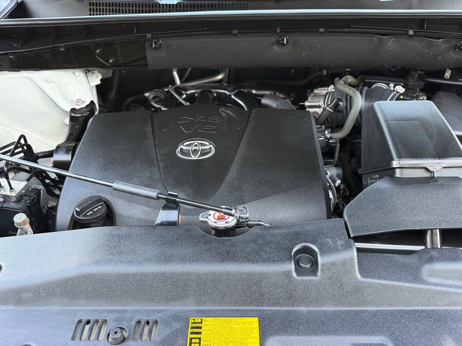 Used 2018 Toyota Highlander XLE FWD image 43