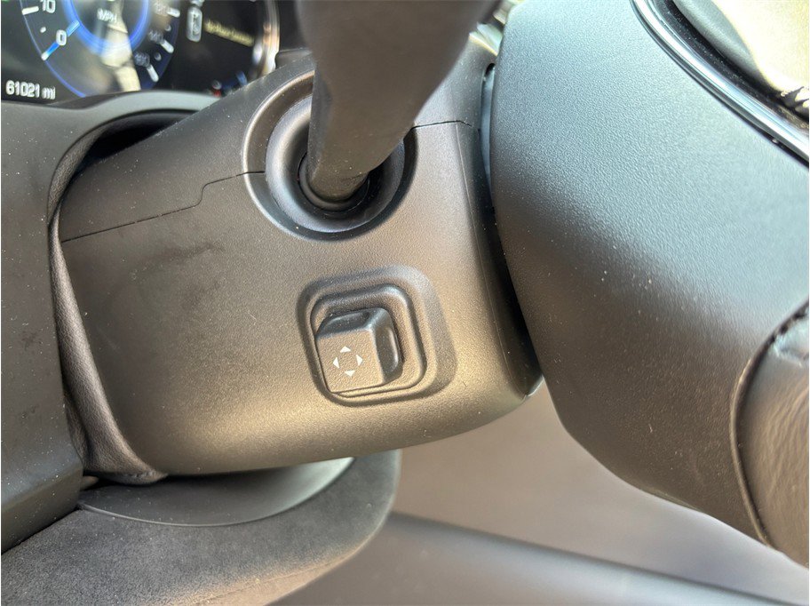 Used 2020 Cadillac Escalade Platinum AWD/4WD image 23