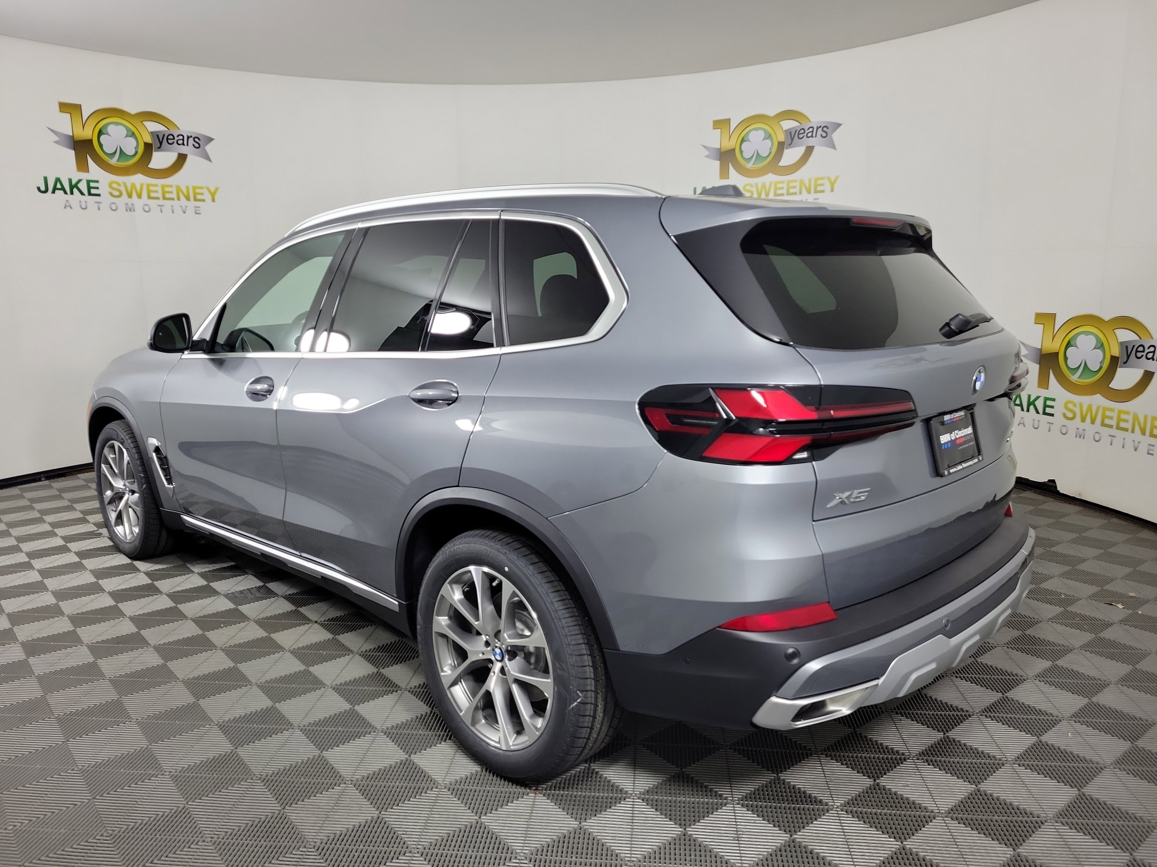 New 2026 BMW X5 xDrive40i w/ Premium Package image 5