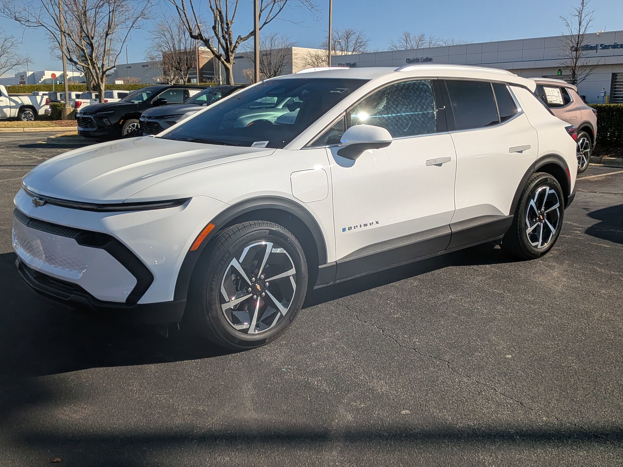 New 2026 Chevrolet Equinox EV LT image 2