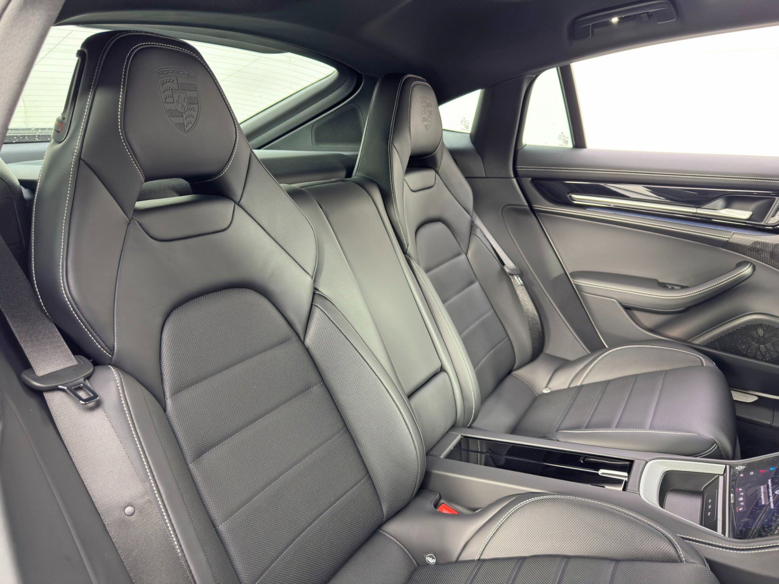 Used 2025 Porsche Panamera 4S image 42