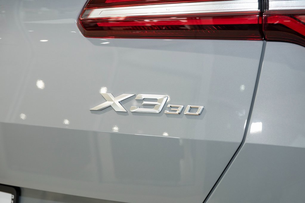 New 2026 BMW X3 xDrive30 w/ Premium Package image 10