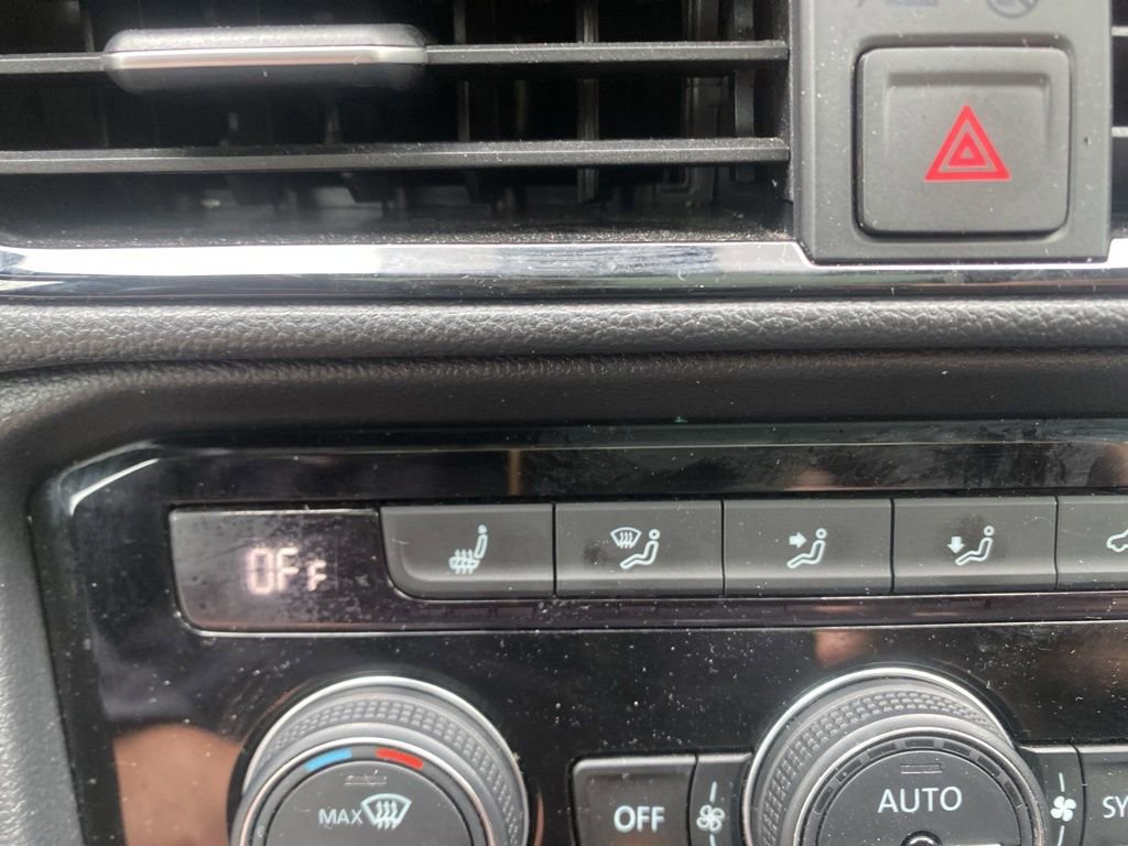 Used 2024 Volkswagen Taos SE image 24