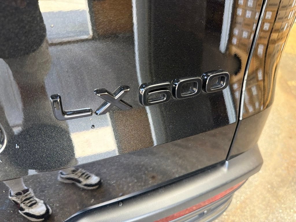 New 2026 Lexus LX 600 4WD w/ Luxury Package image 23