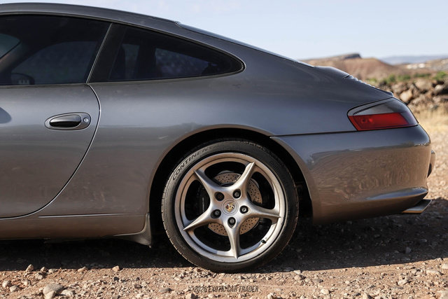Used 2003 Porsche 911 Carrera RWD image 5