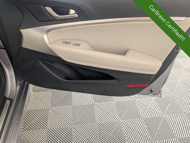 Used 2025 Genesis G70 2.5T AWD/4WD image 34