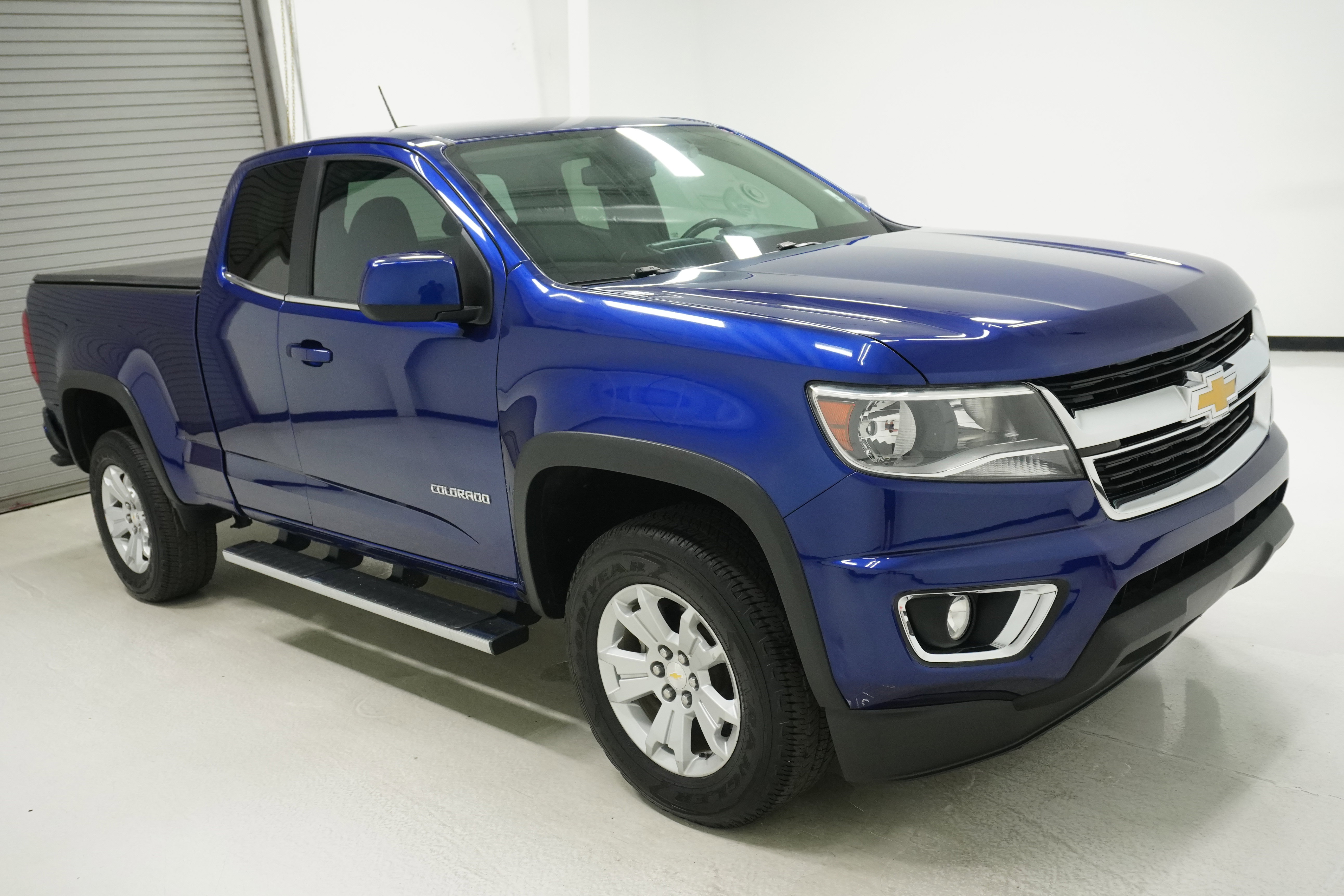 Used 2015 Chevrolet Colorado LT w/ LT Convenience Package RWD image 3