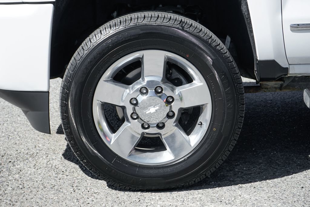 Used 2018 Chevrolet Silverado 2500 LT w/ Custom Sport Edition image 43
