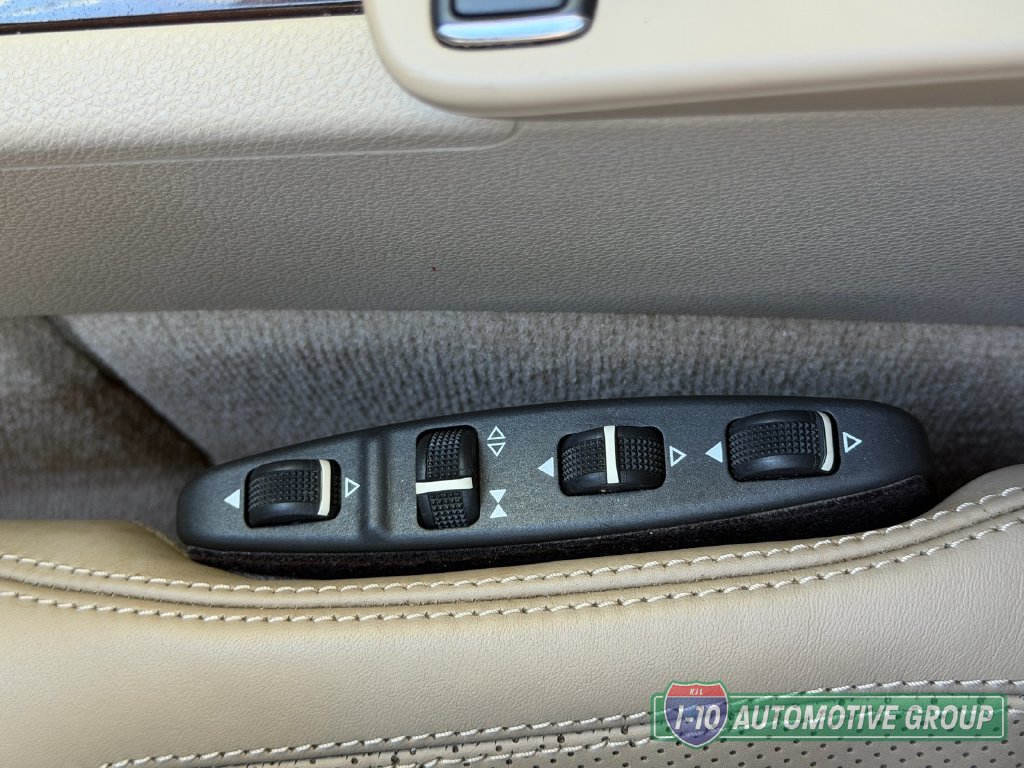 Used 2012 Mercedes-Benz E 550 Cabriolet image 32