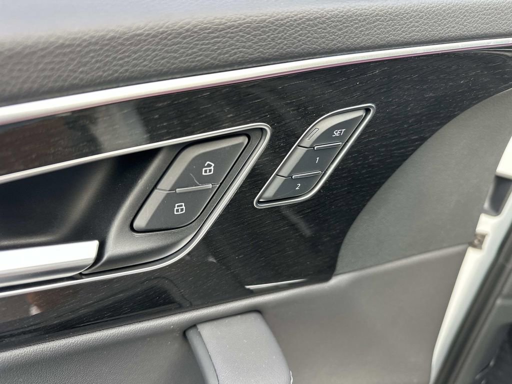 New 2025 Audi Q7 3.0T Premium Plus image 14