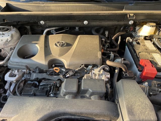Used 2025 Toyota RAV4 Limited FWD image 33
