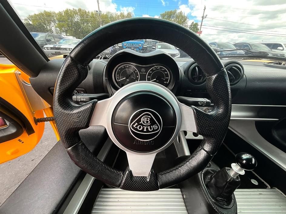 Used 2005 Lotus Elise RWD image 19